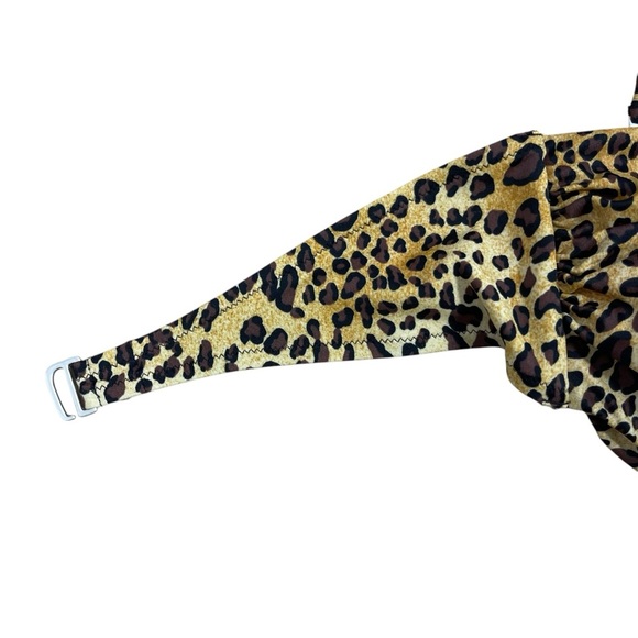 Victoria’s Secret Leopard Print Halter Bikini Top Women’s Size Large - Picture 4 of 5